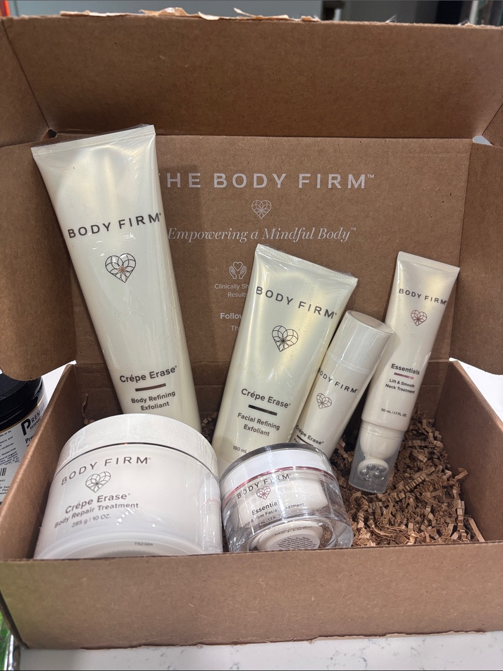 Body Firm kit Crepe Erase Bath & Body Set — White